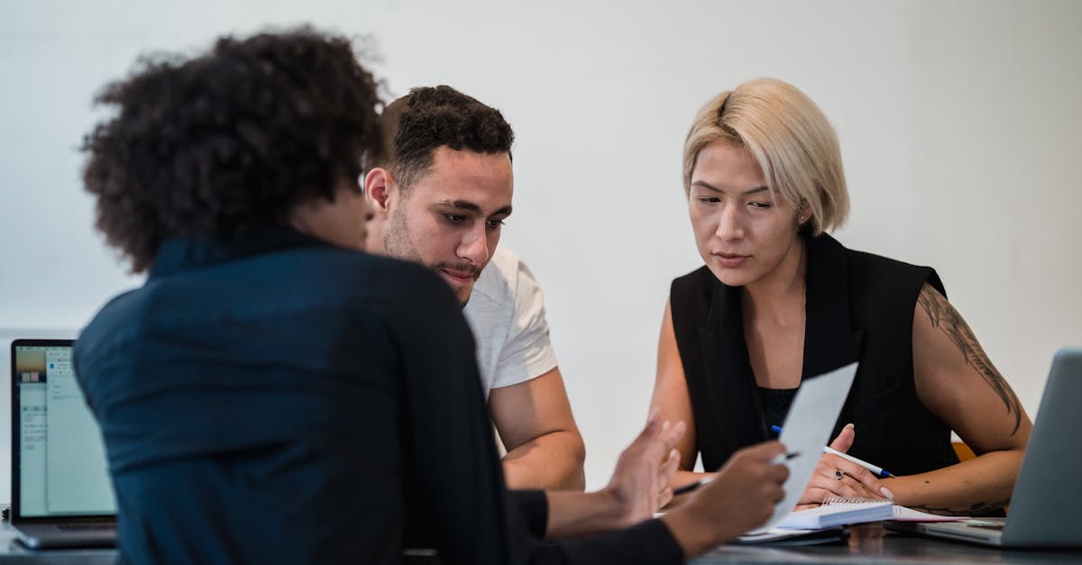 野草云实名账号：未成年炒股开户平台