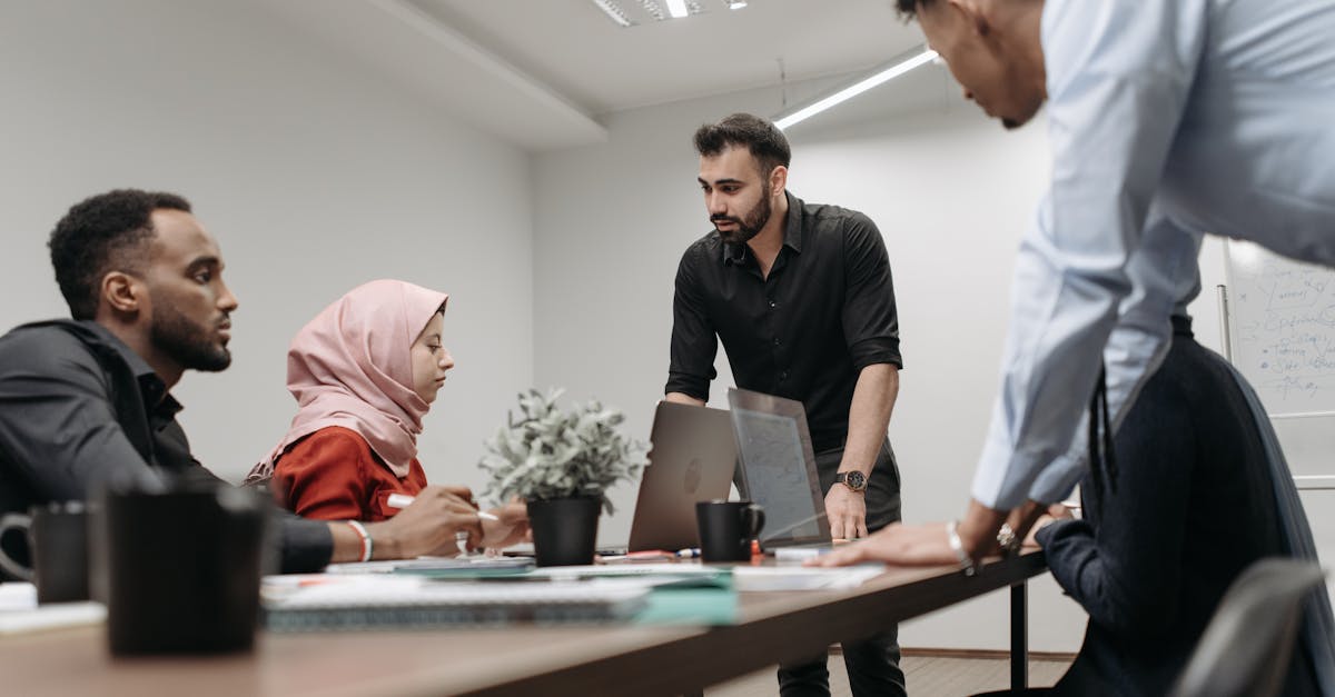 网站实名账号：海外号码使用指南：如何合理选择自己的海外号码？