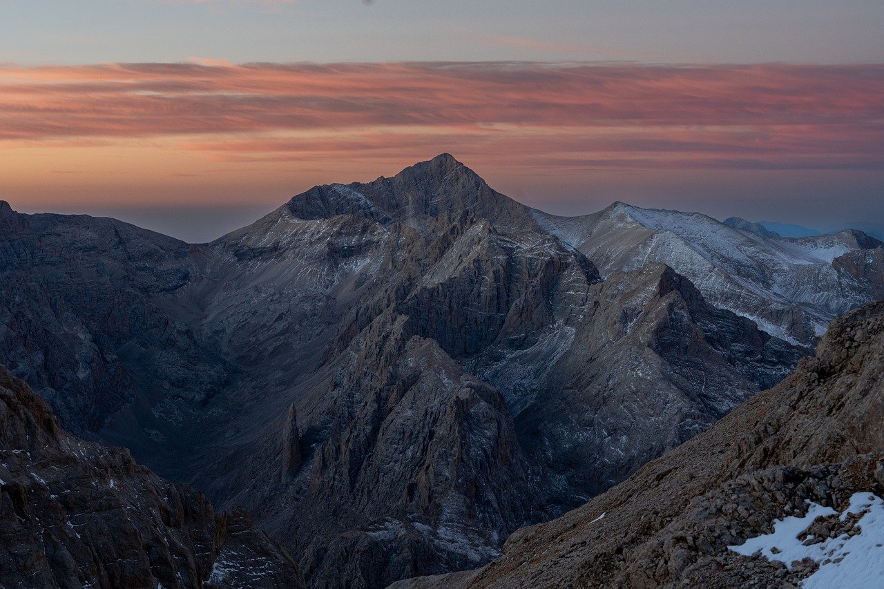 okx欧易实名账号：兽装购买平台