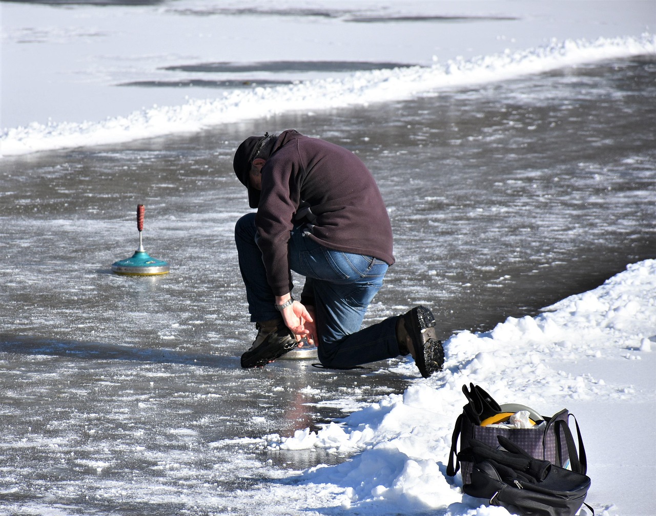 贴吧实名账号：如何通过流量卡推动行业进步、投资创新、品牌形象和社会形象？